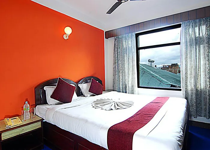Lily Hotel