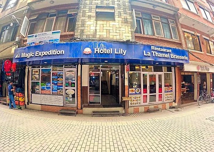 Lily Hotel 2*