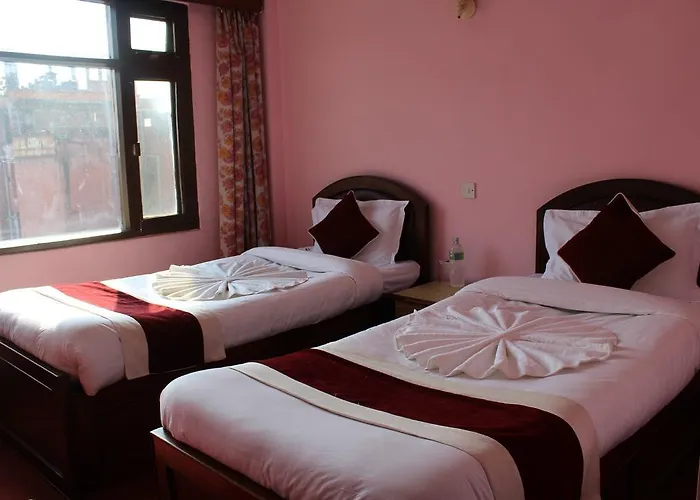 Lily Hotel 2*