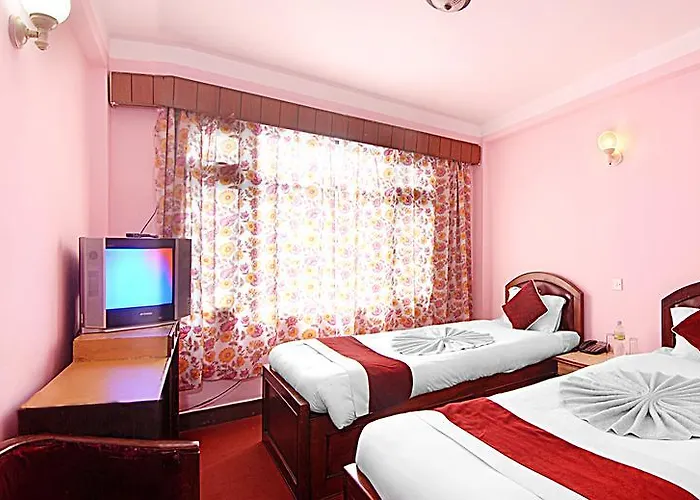 Lily Hotel 2*
