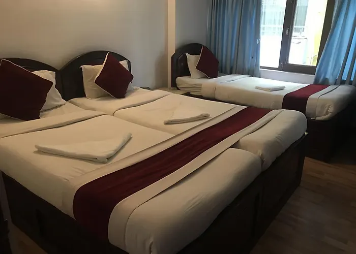 Lily Hotel 2*